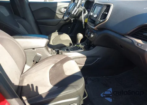 2015 Jeep Cherokee Sport z USA, uszkodzony, nr VIN 1C4PJMAB3FW564718